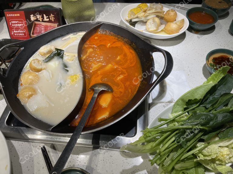 鱼火锅和涮菜，鸳鸯锅